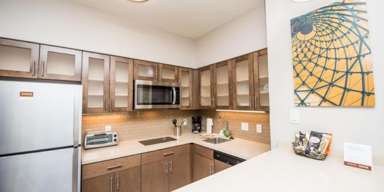 Staybridge Suites Houston East - Baytown By Ihg Buitenkant foto