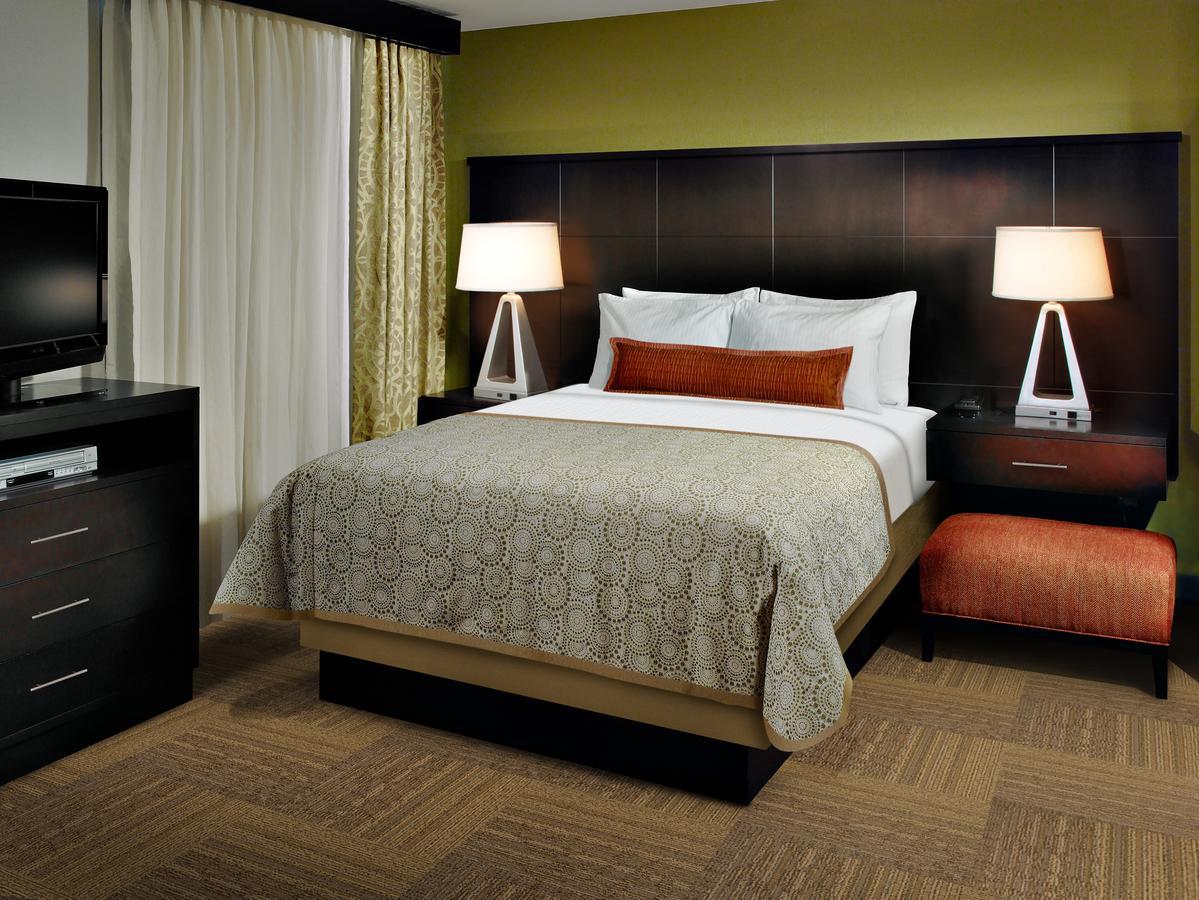 Staybridge Suites Houston East - Baytown By Ihg Buitenkant foto