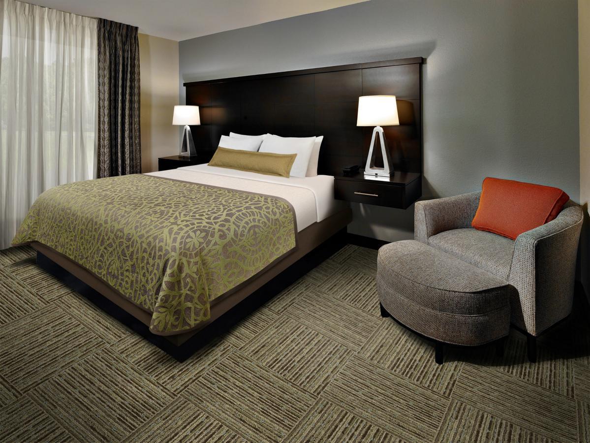 Staybridge Suites Houston East - Baytown By Ihg Buitenkant foto