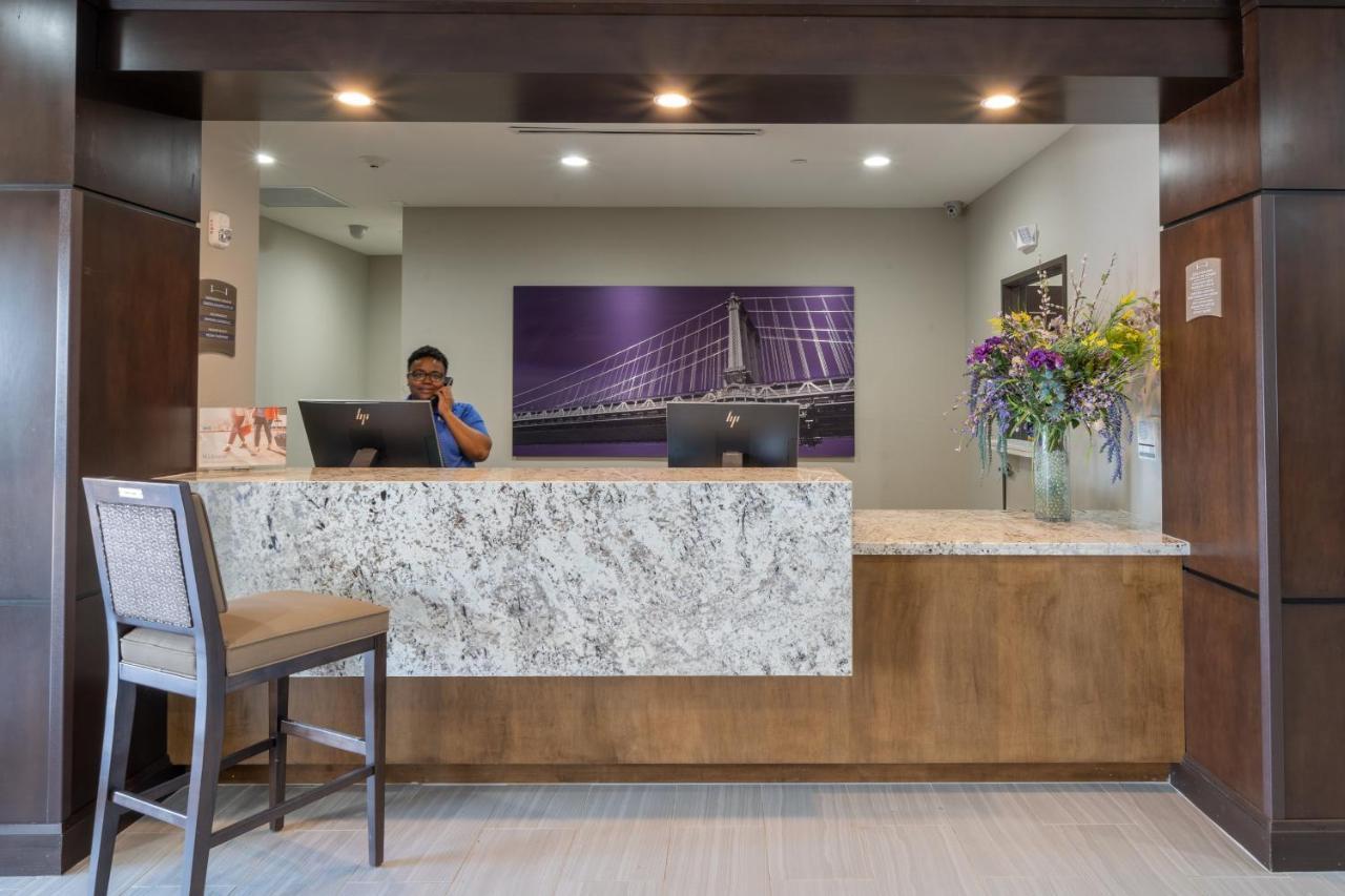 Staybridge Suites Houston East - Baytown By Ihg Buitenkant foto