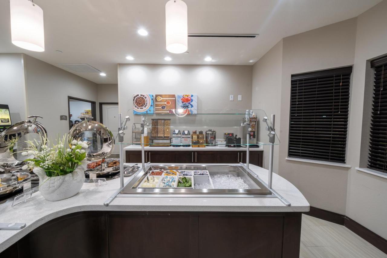 Staybridge Suites Houston East - Baytown By Ihg Buitenkant foto